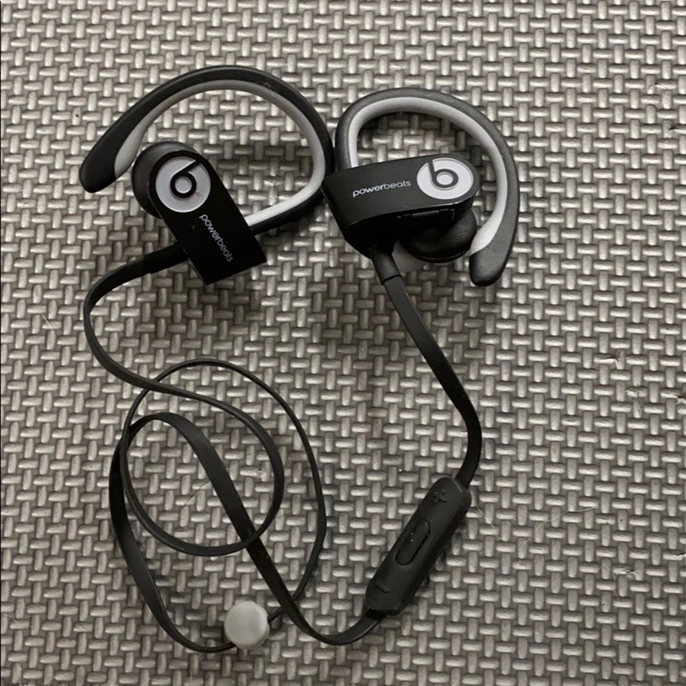 Wireless Powerbeats Wireless Earphones View 3